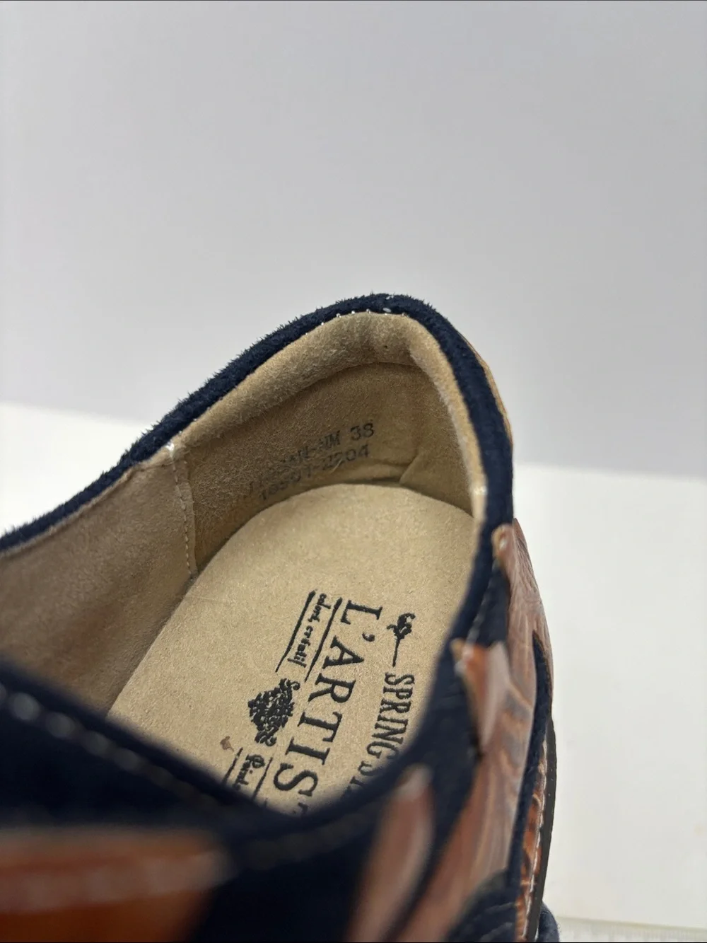 L'ATISTE Navy Blue and Brown Floral Leather Lace-Up Flats 7.5